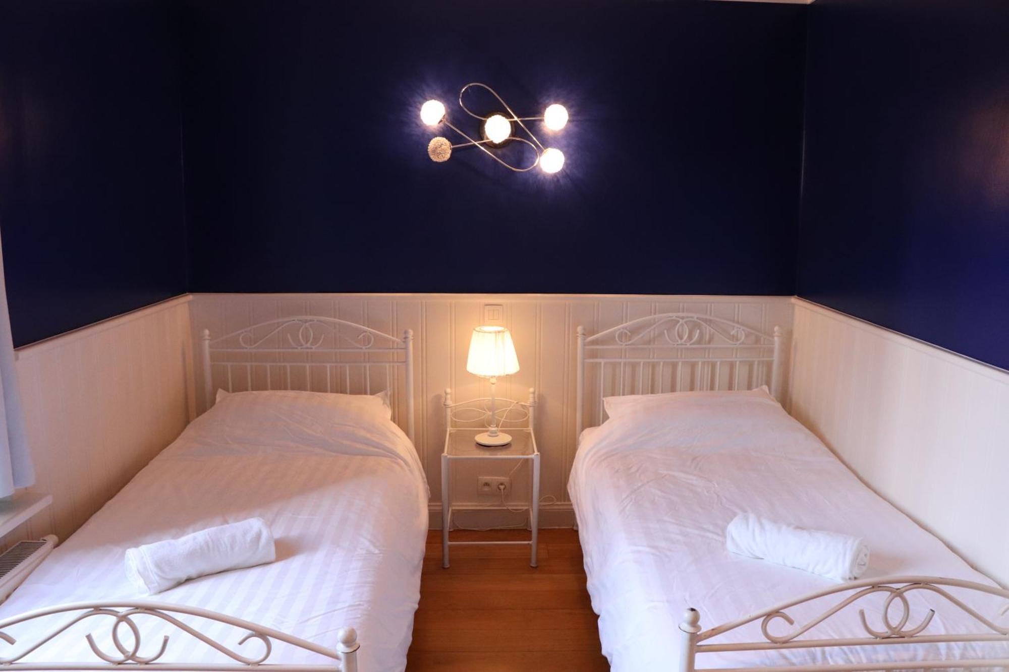 Hostel Lybeer Private Rooms Just For Two! Brugge Phòng bức ảnh