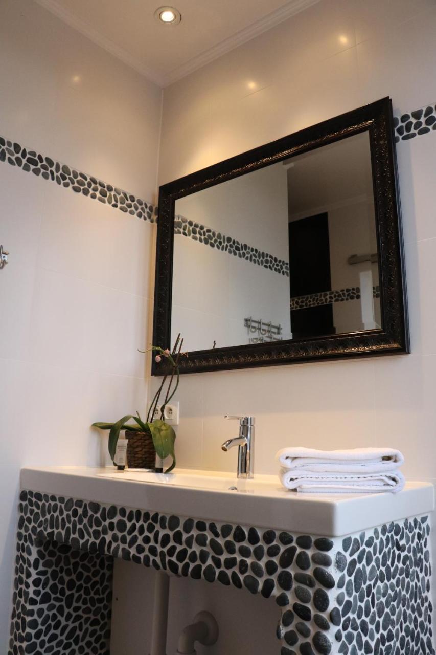 Hostel Lybeer Private Rooms Just For Two! Brugge Ngoại thất bức ảnh
